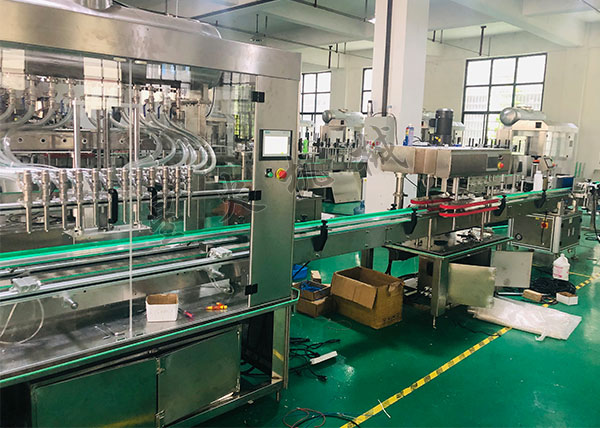 全自動(dòng)液體灌裝機(jī)滴漏怎么解決